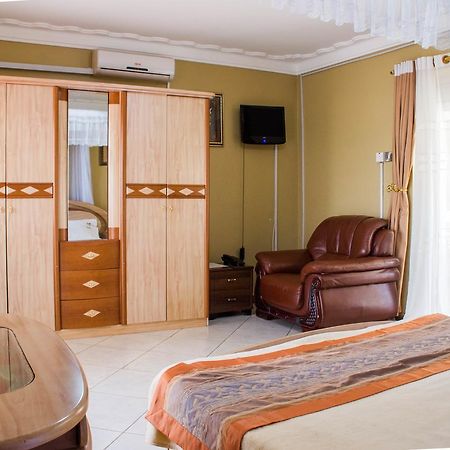 Arua Desert Breeze Hotel מראה חיצוני תמונה