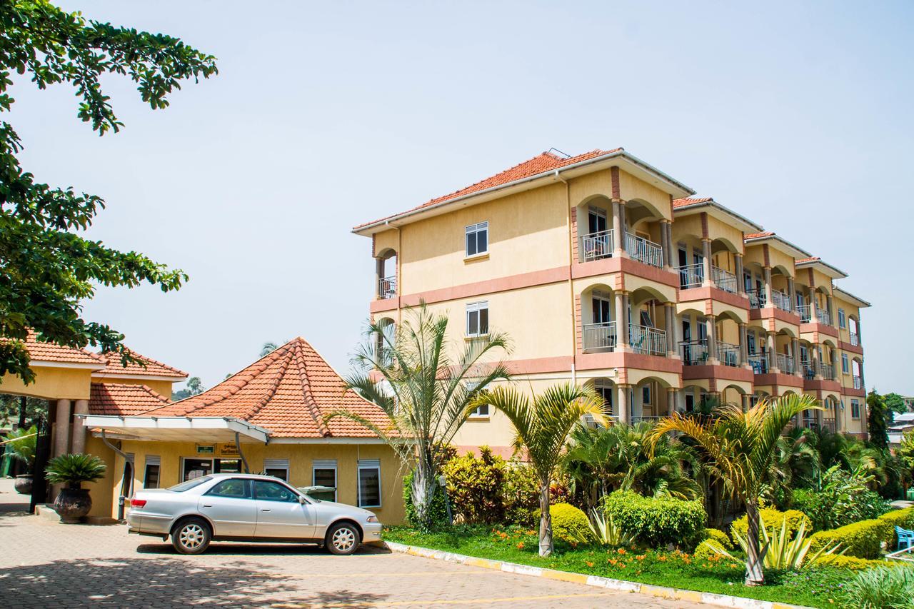 Arua Desert Breeze Hotel מראה חיצוני תמונה
