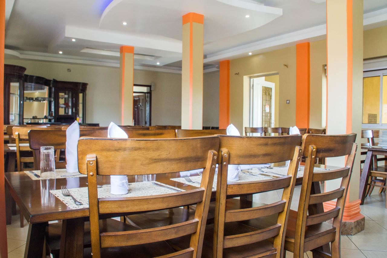 Arua Desert Breeze Hotel מראה חיצוני תמונה