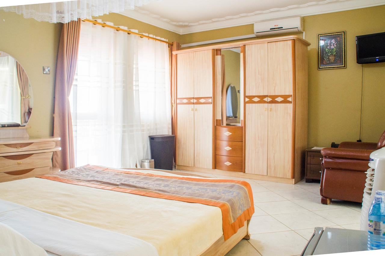 Arua Desert Breeze Hotel מראה חיצוני תמונה