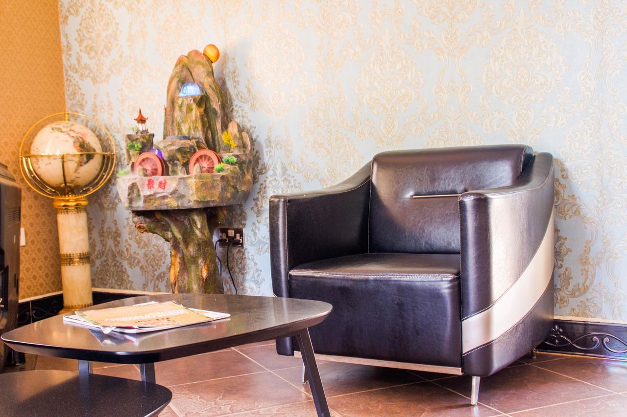 Arua Desert Breeze Hotel מראה חיצוני תמונה