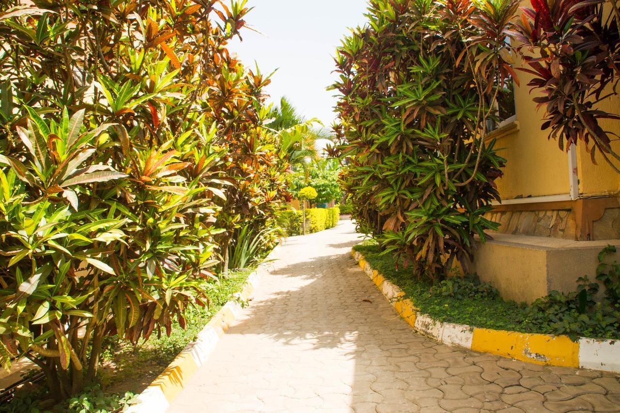 Arua Desert Breeze Hotel מראה חיצוני תמונה
